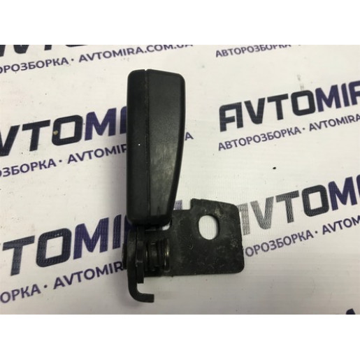 Фіксатор ременя безпеки задній лівий Opel Corsa D 2006-2014 401266978